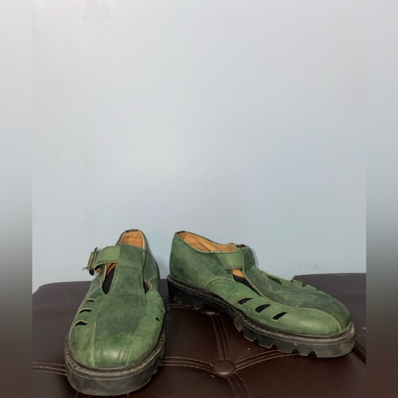 Vintage Roots Sandals - Picture 3 of 3